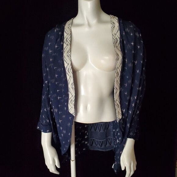 NWT Miss Me Blue & White Bohemian Lace Back Cardigan (S) - Picture 4 of 7